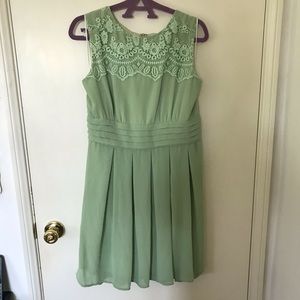 Embroidery top chiffon sleeveless dress